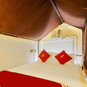 Dormitory Room Mixed